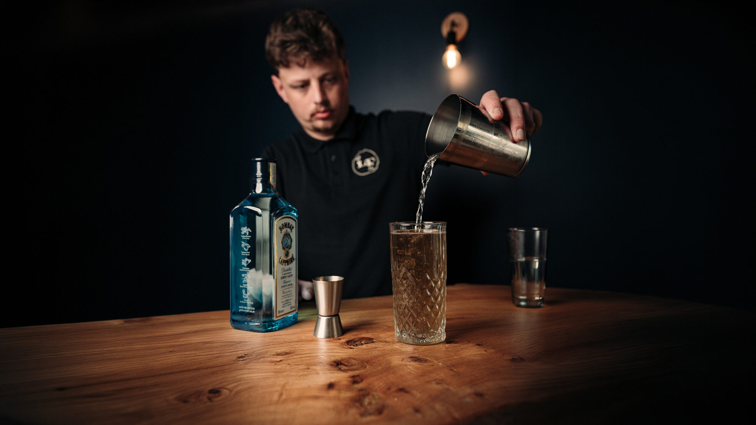 Agence AH – Communication du bar Le France